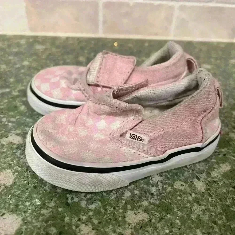 Vans Pink Slip On V Checkerboard Toddler Baby 4 Fashion Sneaker Elastic Pull Tab